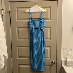 Turquoise pleated dress size XS